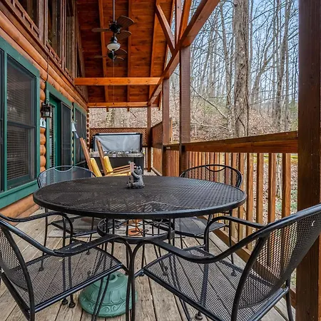 Forest Fling Cabin
